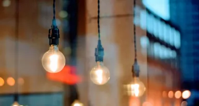 A medium-sized German company received an order to supply lighting fixtures and lamps. A valid EAC certification was a prerequisite for the order.